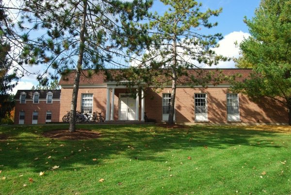 Living in an Isolated First-Year Dorm at&nbsp;SLU